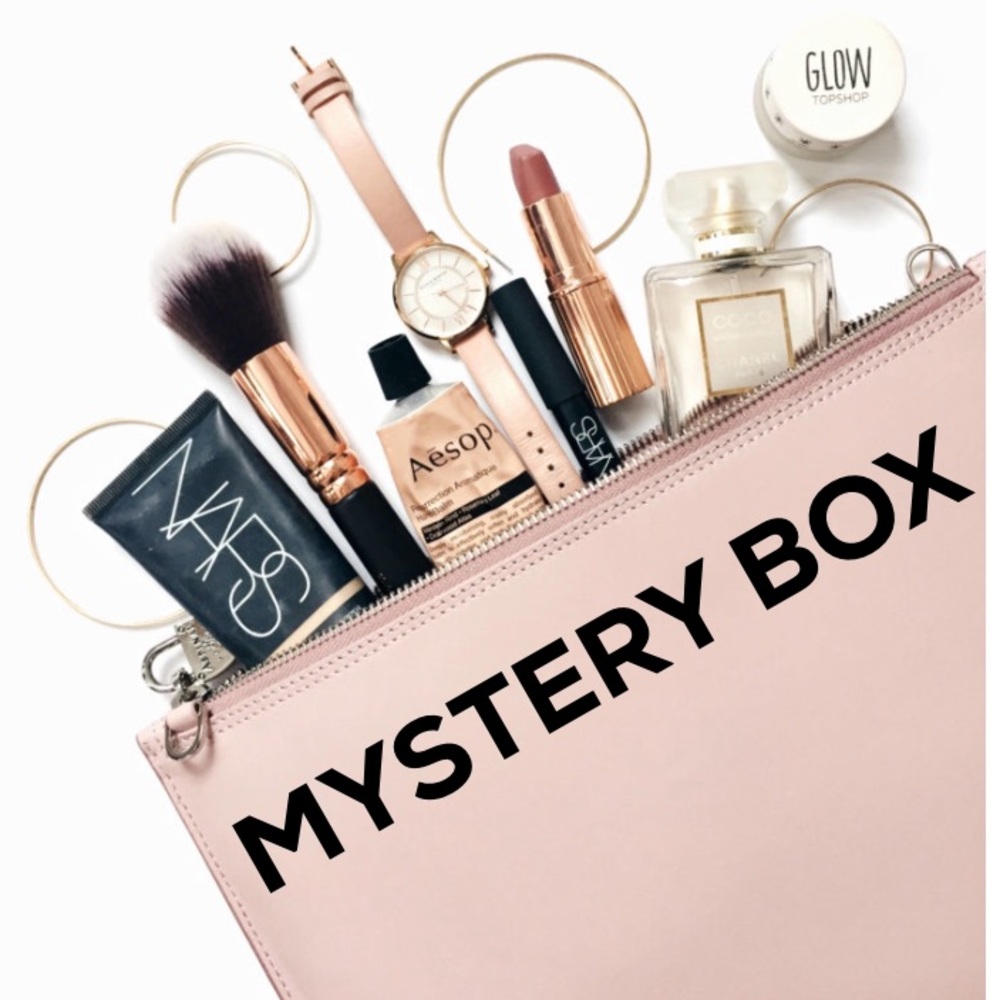 MYSTERY Beauty and Skincare Box Bundle Box !